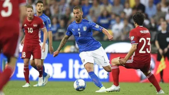 在激烈的足 在激烈的足