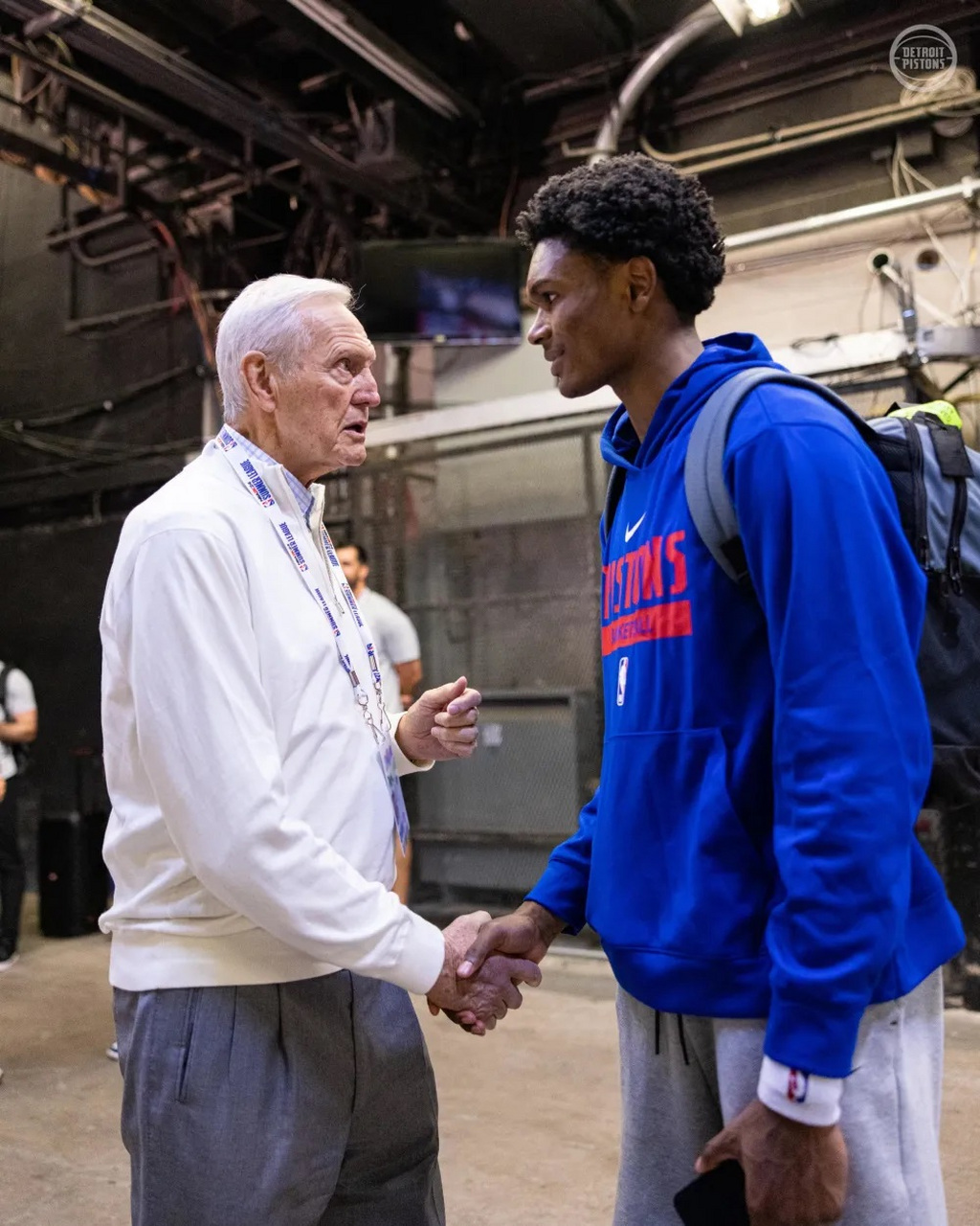 而是广泛 而是广泛